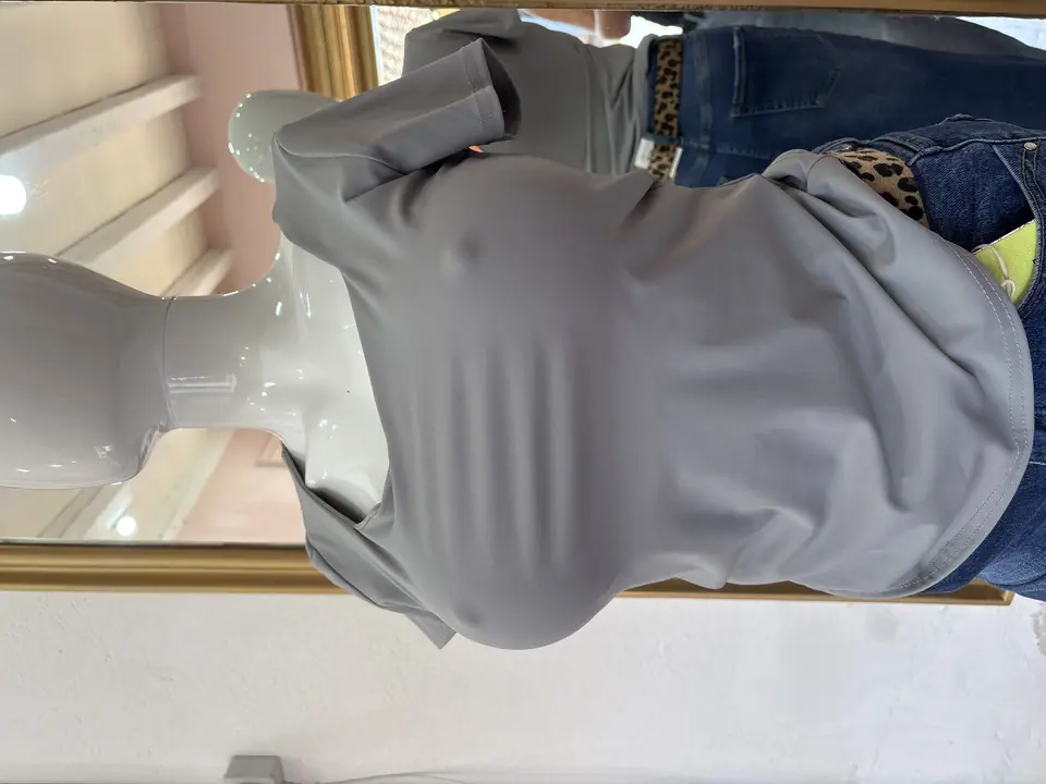 Blusa manga corta básica gris