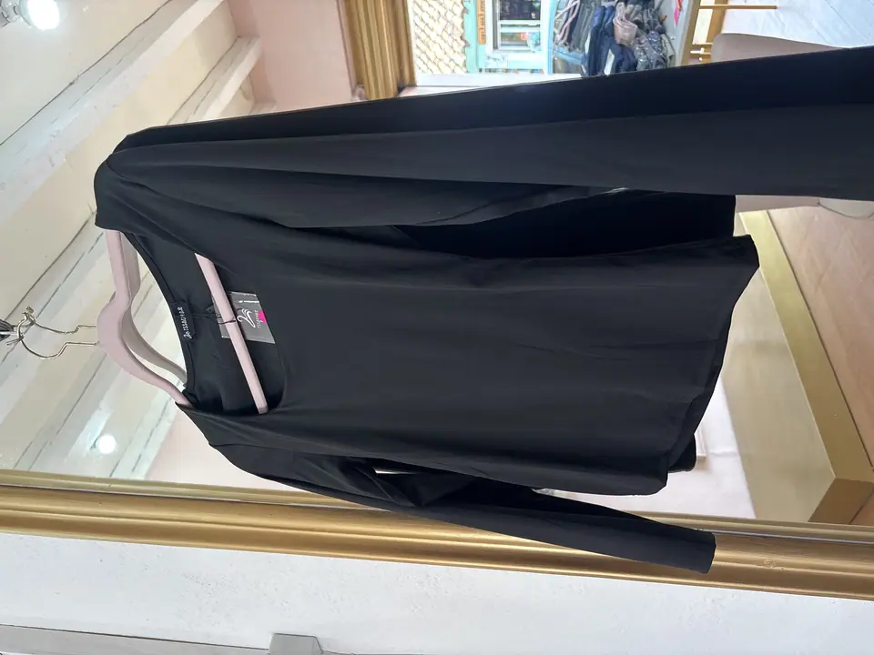 Blusa negra manga larga