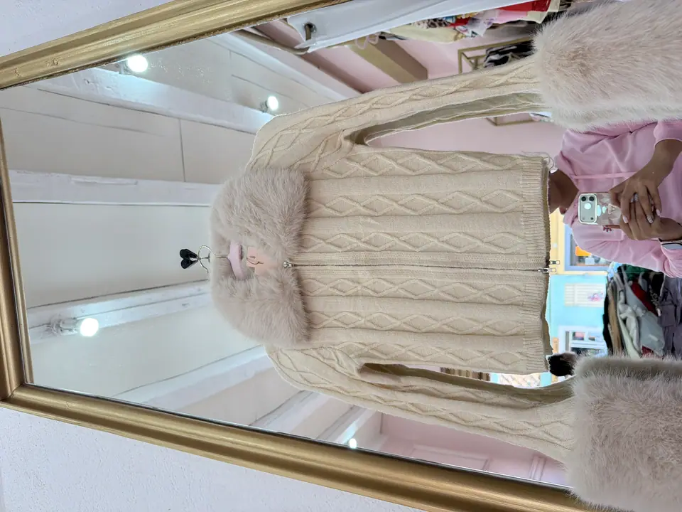 Suéter peluche mangas
