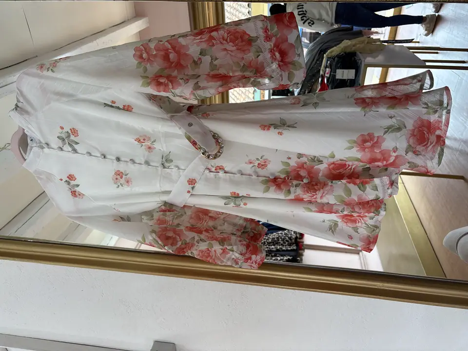 Vestido flores corto