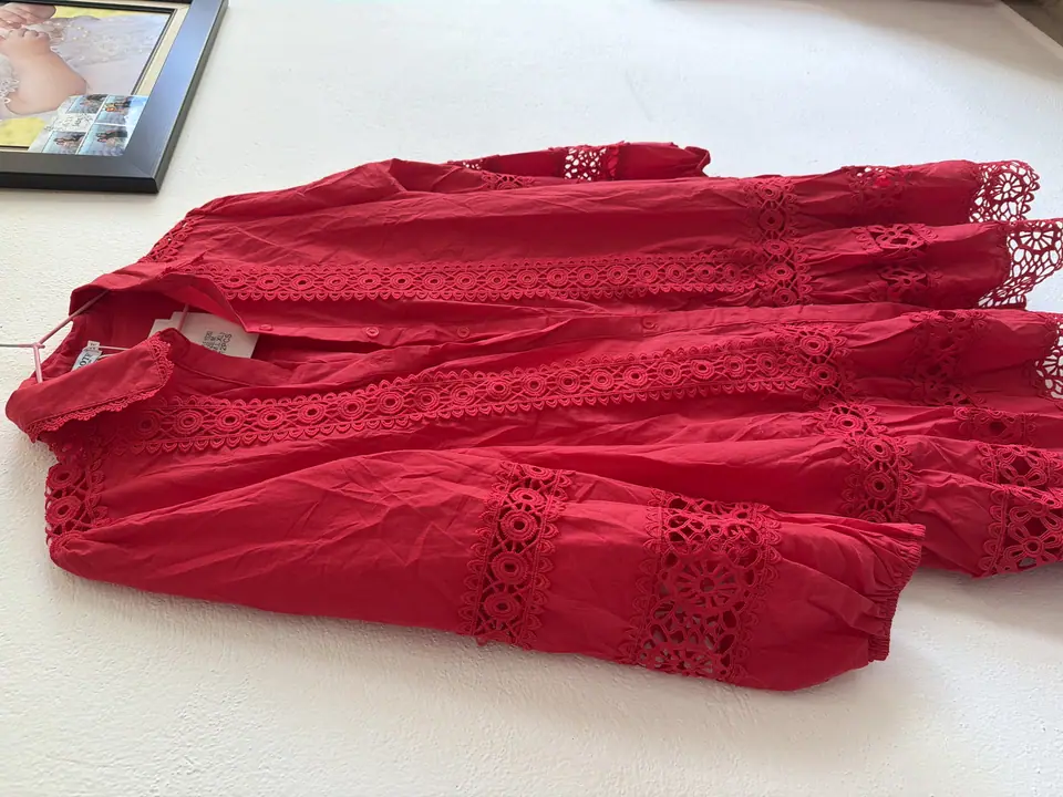 Vestido encaje manga larga