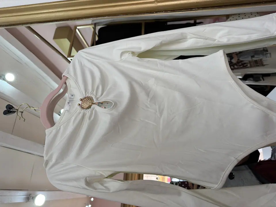 Body manga larga concha escote