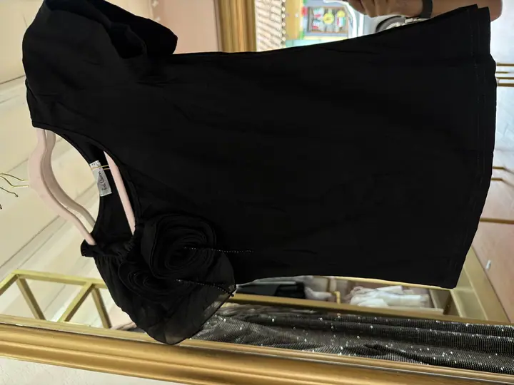 Blusa de flor en tirante