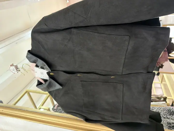 Chamarra tercio pelo cuello piel